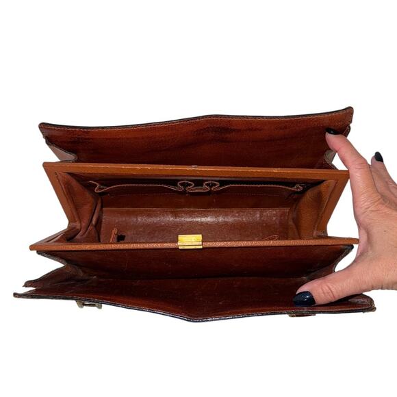 Vintage Louis Vuitton Sac Bavouac Monogram Shoulder Bag - Picture 7 of 15